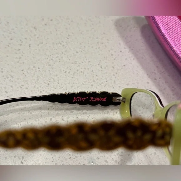 Betsey Johnson Harajuku Flower Eyeglass Frames β Black & Green Cat Eye with case - Picture 7 of 11